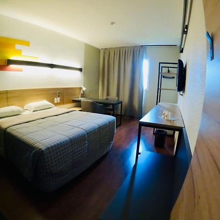 Hotel 10 Itajai/Navegantes エクステリア 写真