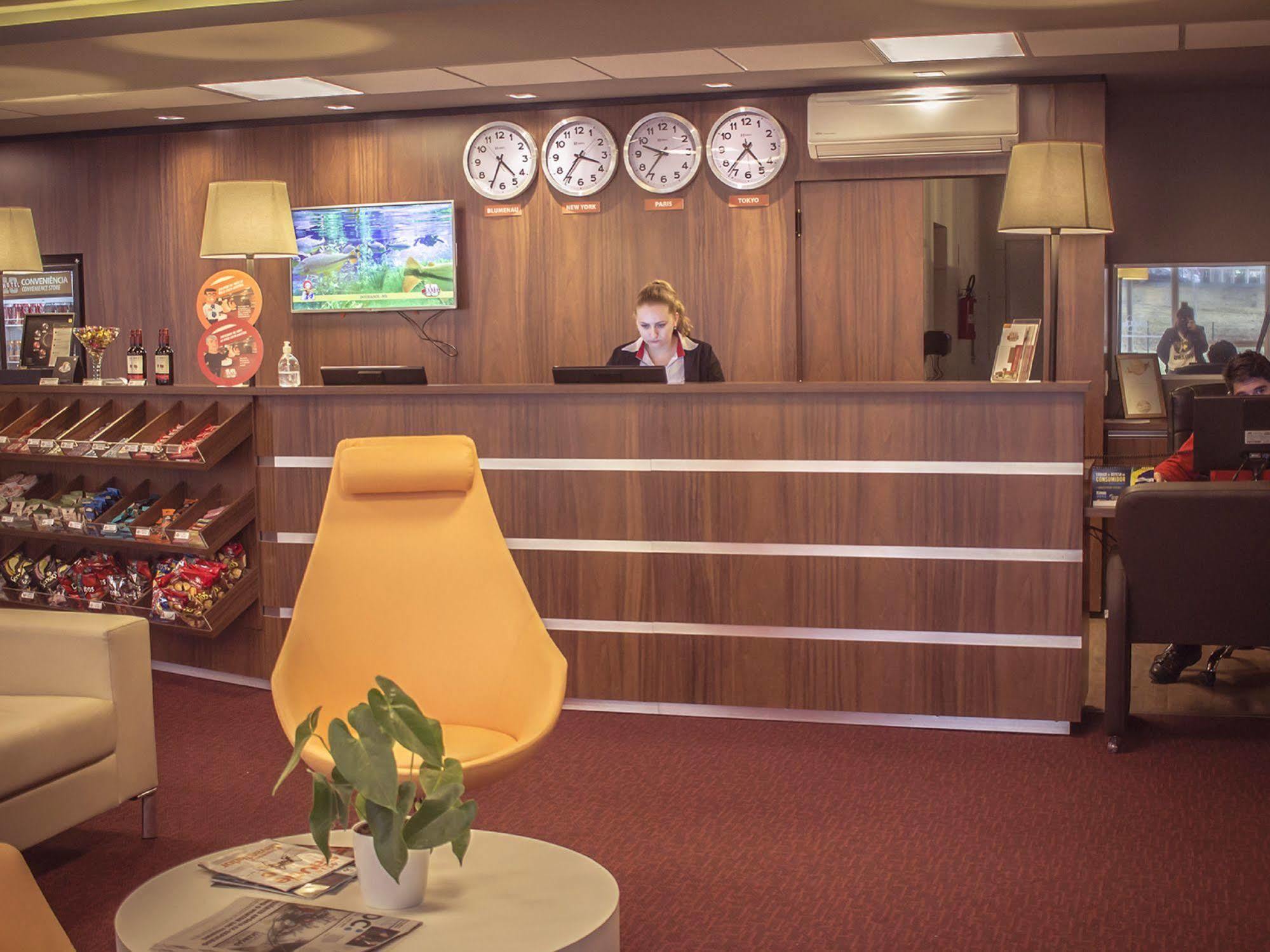 Hotel 10 Itajai/Navegantes エクステリア 写真